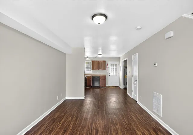 Listing Photo 5 - Condo for sale in building located at 792 Cherrybark Ln, Clarksville, TN 37040