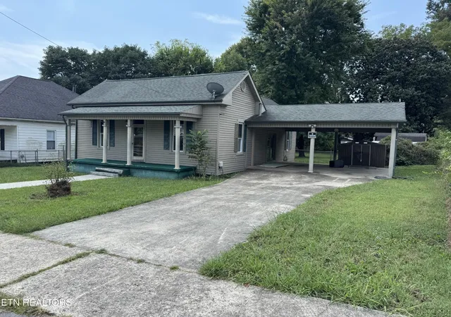 Photo 1 of Single family home for sale at 409 W Wheeler St, Rockwood, TN 37854 | MLS# 3594490 | Listing updated on 2026-09-28