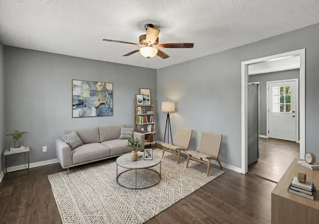 Photo 3 of Single family home for sale at 2650 Cummings Cir, Clarksville, TN 37042 | MLS# 3594531 | Listing updated on 2026-10-27