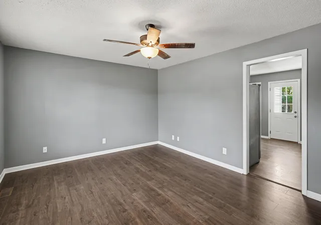 Photo 4 of Single family home for sale at 2650 Cummings Cir, Clarksville, TN 37042 | MLS# 3594531 | Listing updated on 2026-10-27