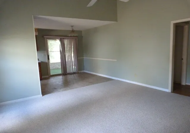 Photo 2 of Single family home for sale at 127 Bradbury Ct, Tullahoma, TN 37388 | MLS# 3594553 | Listing updated on 2026-09-21