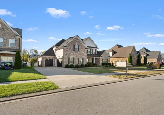 Photo 4 of Single family home for sale at 1117 Kittywood Ct, Murfreesboro, TN 37129 | MLS# 3619647 | Listing updated on 2026-10-21