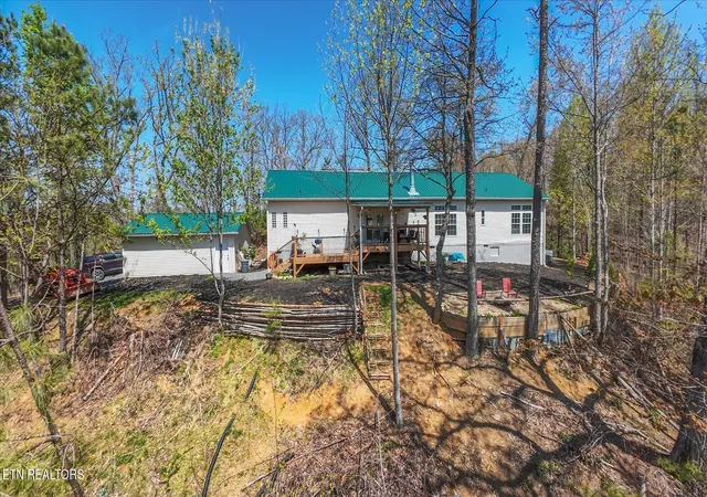 Photo 2 of Manufactured home for sale at 2169 King Holw Rd, Sevierville, TN 37876 | MLS# 3594546 | Listing updated on 2026-10-07