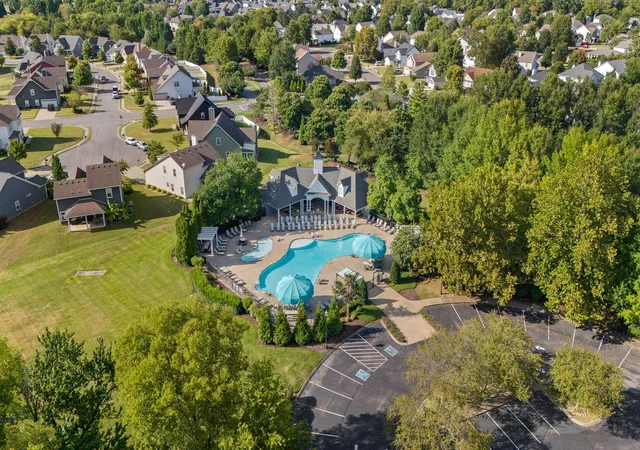 Photo 4 of Single family home for sale at 5427 Saint Ives Dr, Murfreesboro, TN 37128 | MLS# 3601466 | Listing updated on 2026-09-26
