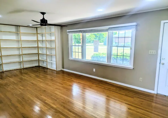 Photo 3 of Single family home for sale at 505 Kindel Dr, Decherd, TN 37324 | MLS# 3594630 | Listing updated on 2026-10-05