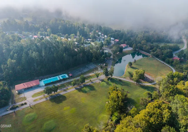 Photo 27 of Manufactured home for sale at 602 Whistling Swan St, Townsend, TN 37882 | MLS# 3594577 | Listing updated on 2026-10-09