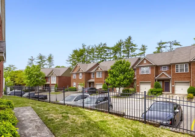 Photo 2 of Townhouse for sale at 1235 Bainbridge Dr, Nashville, TN 37211 | MLS# 3611101 | Listing updated on 2026-10-05