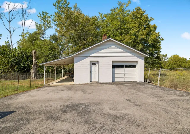Photo 2 of Single family home for sale at 368 Richland Ave, Watertown, TN 37184 | MLS# 3598059 | Listing updated on 2026-09-28