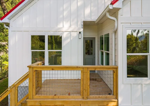 Photo 3 of Single family home for sale at 169 Dal Brown Rd, Chattanooga, TN 37405 | MLS# 3594613 | Listing updated on 2026-09-25