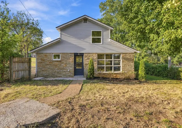 Photo 2 of Single family home for sale at 8400 Coopertown Rd, Joelton, TN 37080 | MLS# 3595276 | Listing updated on 2026-10-09