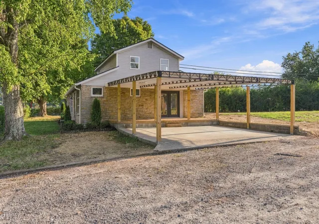 Photo 3 of Single family home for sale at 8400 Coopertown Rd, Joelton, TN 37080 | MLS# 3595276 | Listing updated on 2026-10-09