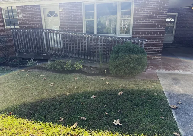Photo 2 of Single family home for sale at 200 N Church Ave, Rockwood, TN 37854 | MLS# 3595026 | Listing updated on 2026-10-01