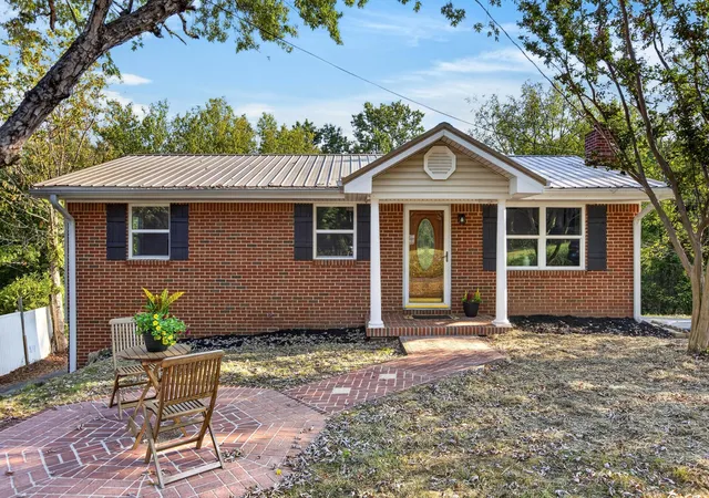 Photo 1 of Single family home for sale at 1217 Crest Dr Se, Cleveland, TN 37311 | MLS# 3594704 | Listing updated on 2026-09-21