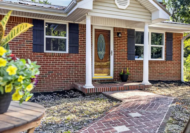 Photo 3 of Single family home for sale at 1217 Crest Dr Se, Cleveland, TN 37311 | MLS# 3594704 | Listing updated on 2026-09-21