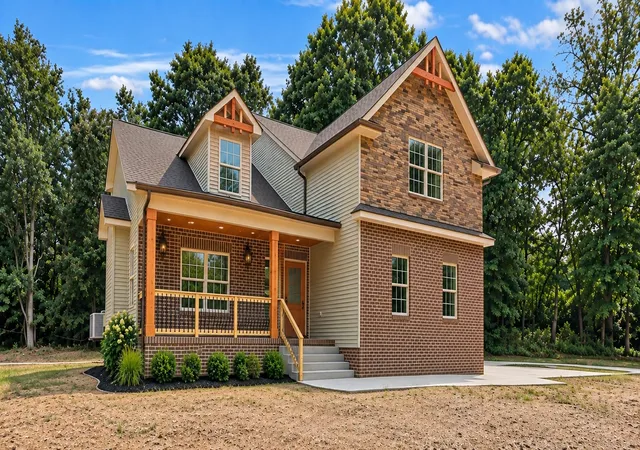 Photo 3 of Single family home for sale at 1066 Indian Crk Rd, Cumberland Furnace, TN 37051 | MLS# 3596149 | Listing updated on 2026-09-25