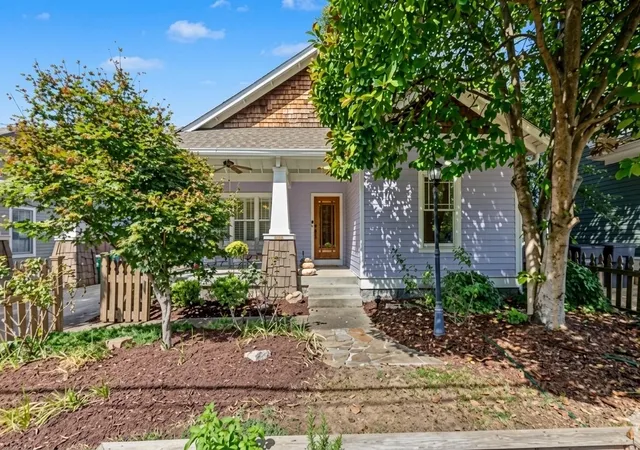 Single family home for sale at 1415 Fatherland St, Nashville, TN 37206 | MLS# 3603411