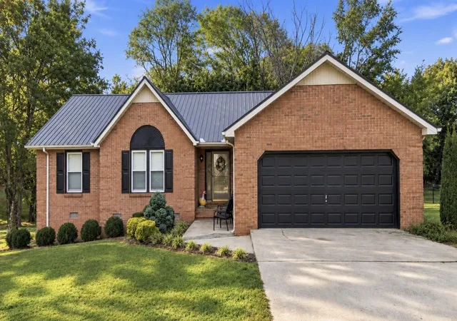 Photo 2 of Single family home for sale at 268 Timberlake Dr, Estill Springs, TN 37330 | MLS# 3596104 | Listing updated on 2026-09-23