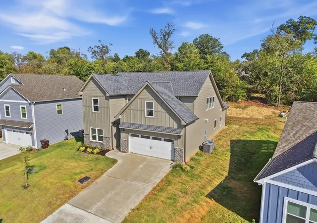 Photo 3 of Single family home for sale at 8388 Snowdrop Way, Ooltewah, TN 37363 | MLS# 3595281 | Listing updated on 2026-10-02