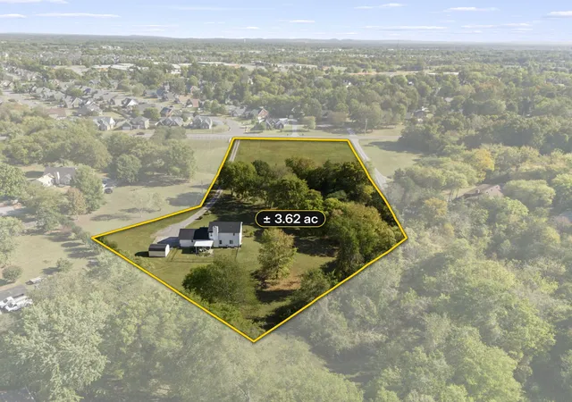 Photo 3 of Single family home for sale at 4737 Spring Cvs Dr, Murfreesboro, TN 37128 | MLS# 3613029 | Listing updated on 2026-10-08