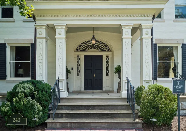 Photo 2 of Mansion for sale at 243 3rd Avenue S, Franklin, TN 37064 | MLS# 3597423 | Listing updated on 2026-09-26