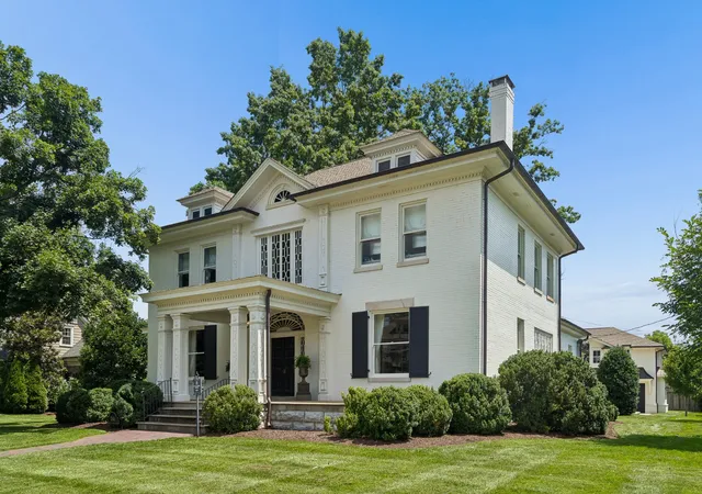 Photo 3 of Mansion for sale at 243 3rd Avenue S, Franklin, TN 37064 | MLS# 3597423 | Listing updated on 2026-09-26