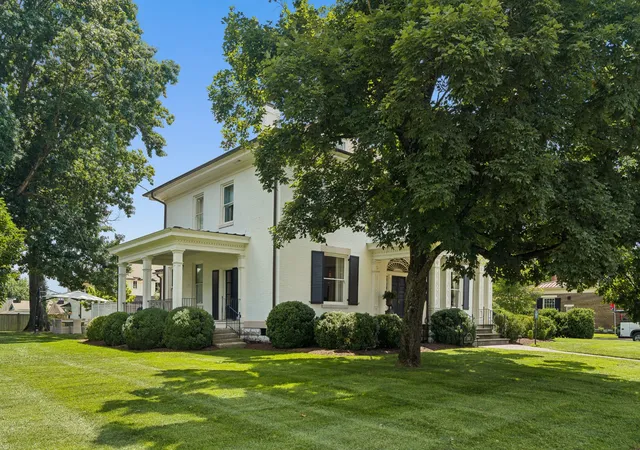 Photo 3 of Single family home for sale at 243 3rd Avenue S, Franklin, TN 37064 | MLS# 3597423 | Listing updated on 2026-09-26