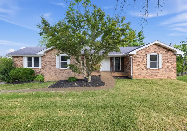 Photo 1 of Single family home for sale at 1103 Clearview Dr, Mount Juliet, TN 37122 | MLS# 3596128 | Listing updated on 2026-09-23