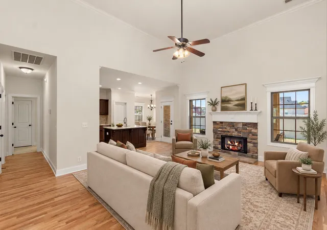 Photo 3 of Single family home for sale at 5233 Honeybee Dr, Murfreesboro, TN 37129 | MLS# 3596166 | Listing updated on 2026-09-19
