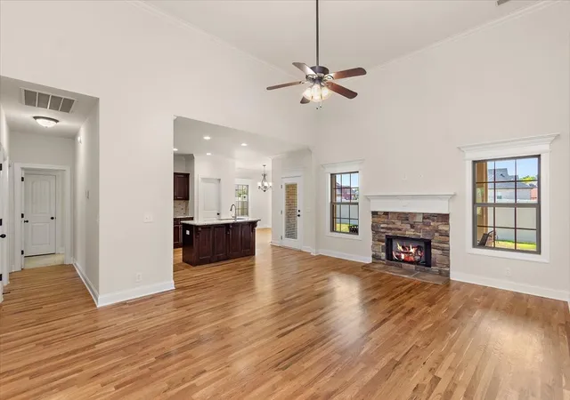 Photo 4 of Single family home for sale at 5233 Honeybee Dr, Murfreesboro, TN 37129 | MLS# 3596166 | Listing updated on 2026-09-19
