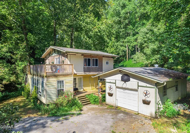 Single family home for sale at 3176 N Clear Frk Rd, Sevierville, TN 37862 | MLS# 3595574