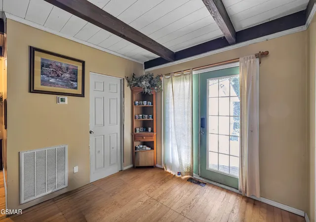 Photo 2 of Single family home for sale at 3176 N Clear Frk Rd, Sevierville, TN 37862 | MLS# 3595574 | Listing updated on 2026-10-05