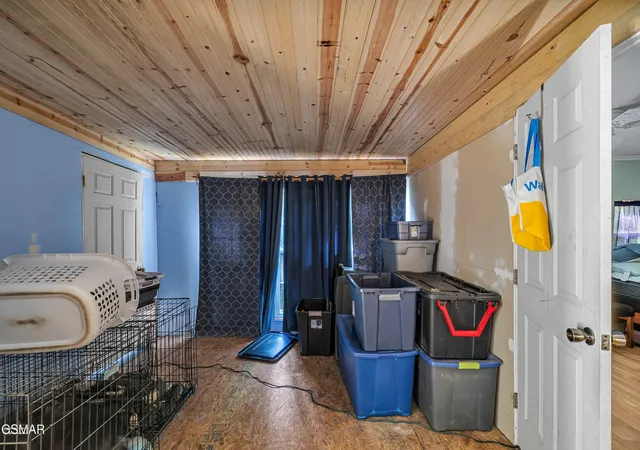 Photo 3 of Single family home for sale at 3176 N Clear Frk Rd, Sevierville, TN 37862 | MLS# 3595574 | Listing updated on 2026-10-05