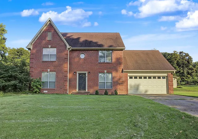 Photo 3 of Single family home for sale at 6 Glen Echo Dr, Jackson, TN 38305 | MLS# 3595666 | Listing updated on 2026-10-12