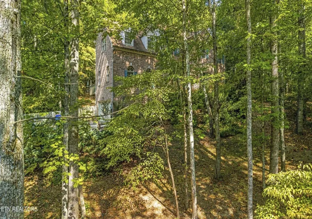 Photo 1 of Single family home for sale at 1221 Night Hawk Ln, Knoxville, TN 37923 | MLS# 3595676 | Listing updated on 2026-09-19