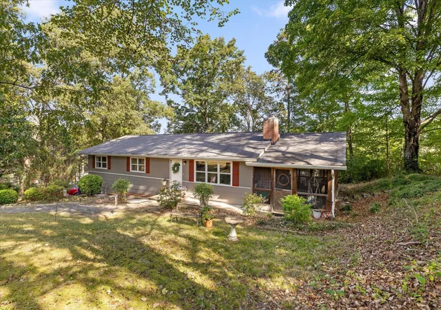 Photo 1 of Single family home for sale at 2211 Dividing Ridge Cemetery Rd, Soddy Daisy, TN 37379 | MLS# 3595776 | Listing updated on 2026-10-04