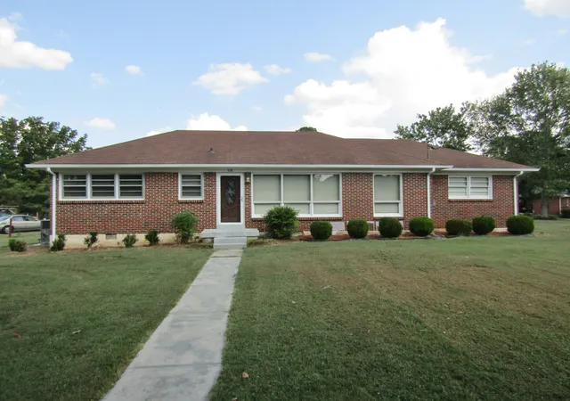 Single family home for sale at 918 Midway St, Lewisburg, TN 37091 | MLS# 3596186 | Listing updated on 2026-09-21