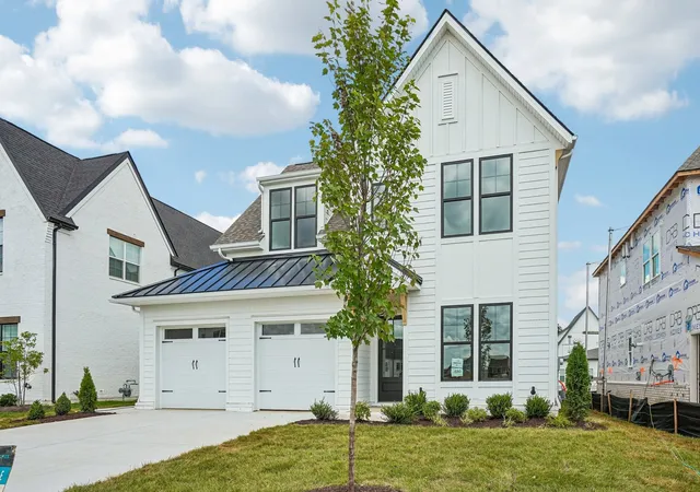 Photo 2 of Single family home for sale at 5726 Sagebrush Dr, Murfreesboro, TN 37129 | MLS# 3595973 | Listing updated on 2026-10-04