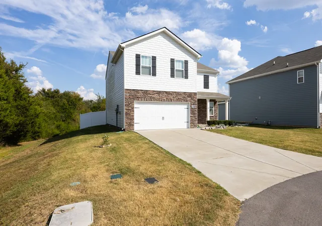 Photo 3 of Single family home for sale at 2408 Kaycee Ct, Lebanon, TN 37087 | MLS# 3597042 | Listing updated on 2026-09-23