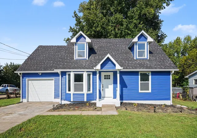 Single family home for sale at 572 Donna Dr, Clarksville, TN 37042 | MLS# 3597154