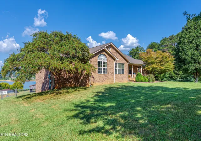 Photo 2 of Single family home for sale at 1789 Tater Hl Rd, Bean Station, TN 37708 | MLS# 3596188 | Listing updated on 2026-09-25
