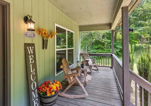Photo 3 of Single family home for sale at 372 Hiwassee Dr, Decatur, TN 37322 | MLS# 3597368 | Listing updated on 2026-10-05