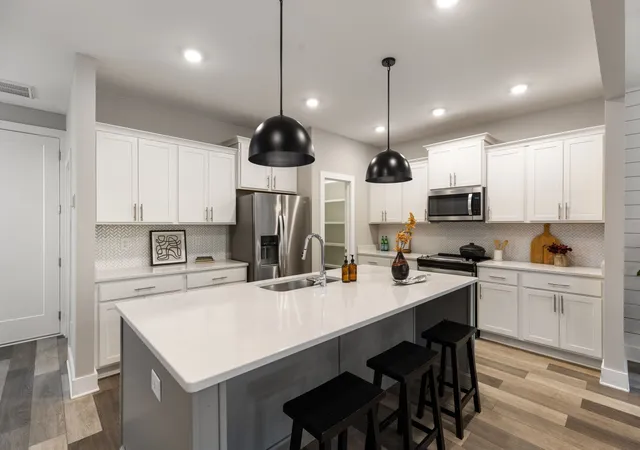 Photo 4 of Single family home for sale at 1910b Hutton Dr, Nashville, TN 37210 | MLS# 3596249 | Listing updated on 2026-10-11