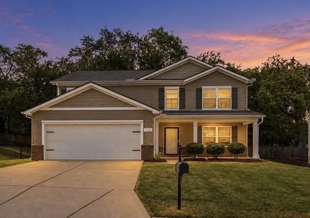 Photo 1 of Single family home for sale at 1240 Oxford Village Cv, Columbia, TN 38401 | MLS# 3596311 | Listing updated on 2026-10-14