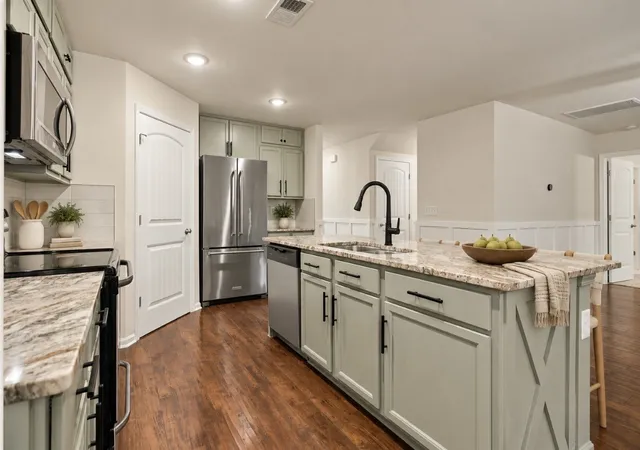 Photo 4 of Single family home for sale at 1240 Oxford Village Cv, Columbia, TN 38401 | MLS# 3596311 | Listing updated on 2026-10-14