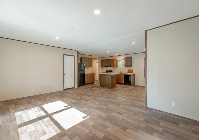 Photo 3 of Manufactured home for sale at 29 West Dr, Rossville, GA 30741 | MLS# 3596307 | Listing updated on 2026-10-14