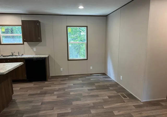 Photo 3 of Manufactured home for sale at 29 West Dr, Rossville, GA 30741 | MLS# 3596307 | Listing updated on 2026-10-06