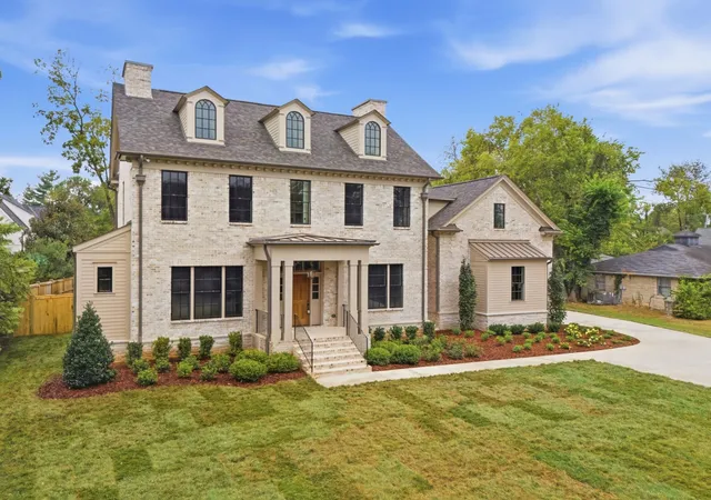 Photo 3 of Mansion for sale at 215 Page Rd, Nashville, TN 37205 | MLS# 3602571 | Listing updated on 2026-09-29