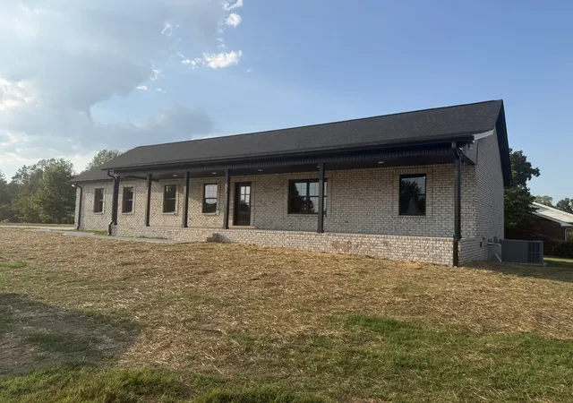 Photo 3 of Single family home for sale at 155 Applehill Dr, Lafayette, TN 37083 | MLS# 3598652 | Listing updated on 2026-09-24