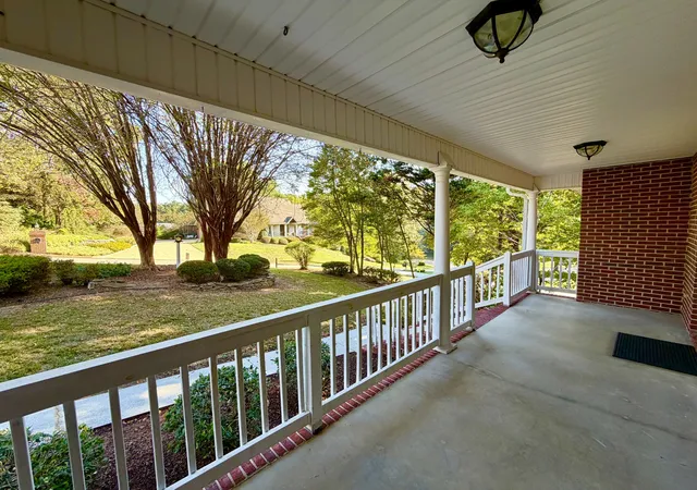 Photo 3 of Single family home for sale at 2915 Kensington St, Athens, TN 37303 | MLS# 3610259 | Listing updated on 2026-10-03