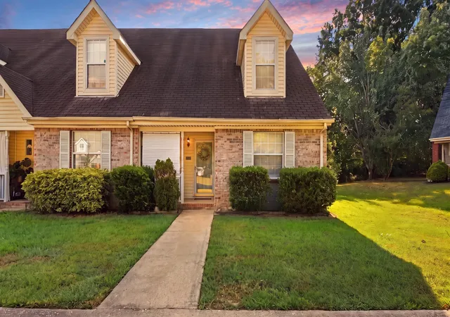 Townhouse for sale at 1233 Lenny Ln, Chattanooga, TN 37421 | MLS# 3596334